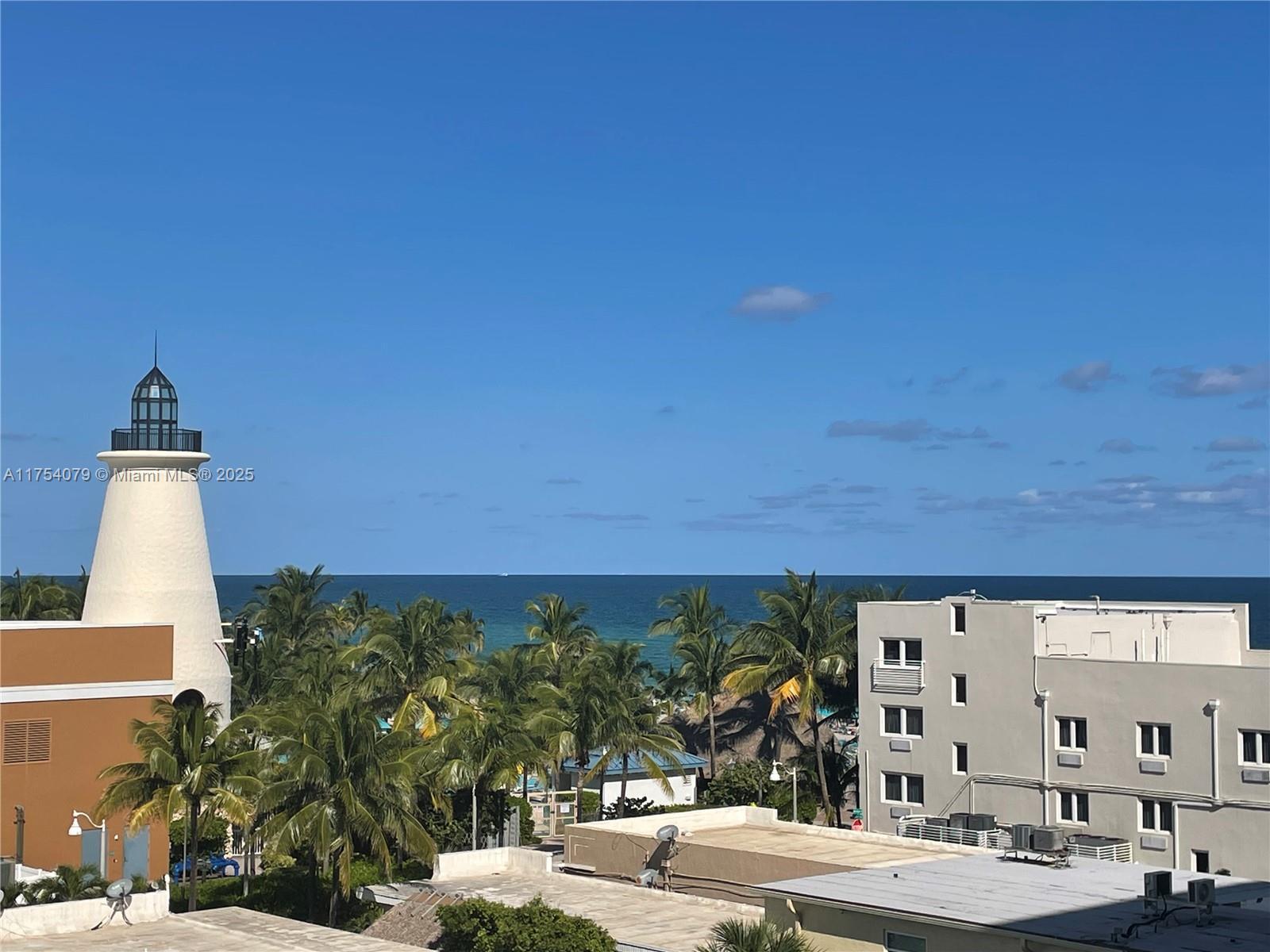 Picture of 322 Buchanan St # 508, Hollywood, FL 33019