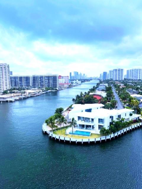 Picture of 121 Golden Isles Dr # 1104, Hallandale Beach FL 33009