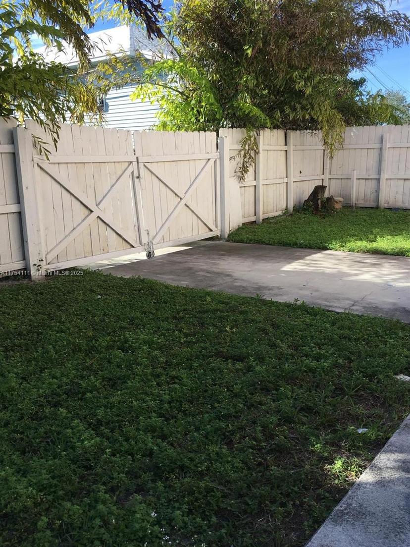 Picture of 1938 Mckinley St, Hollywood FL 33020