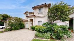 Picture of 6861 NW 107Th Ct, Doral, FL 33178