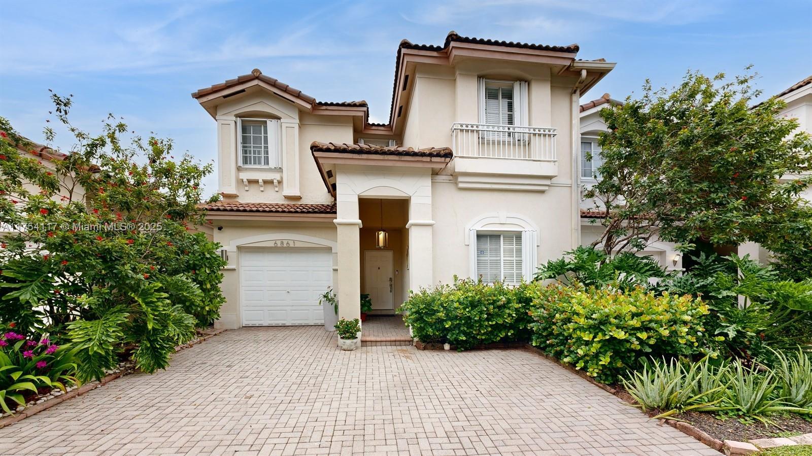 Picture of 6861 NW 107Th Ct, Doral, FL 33178