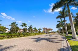 Picture of 10621 W 33Rd Ln # 10621, Hialeah, FL 33018