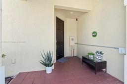 Picture of 10621 W 33Rd Ln # 10621, Hialeah, FL 33018
