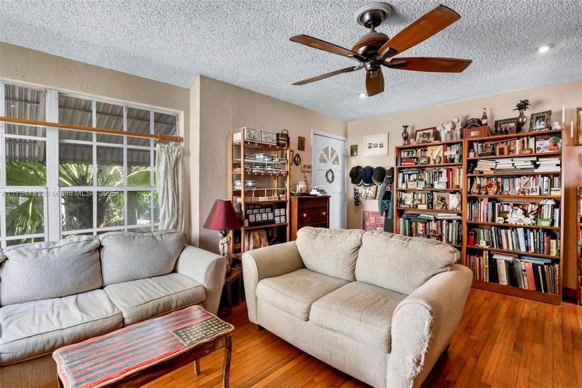 Picture of 4100 SW 61St Ave, South Miami FL 33155