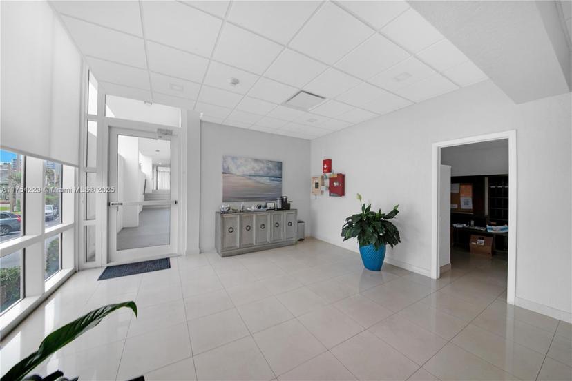 Picture of 521 N Riverside Dr # 606, Pompano Beach FL 33062