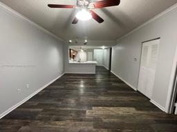 Picture of 5900 W Sample Rd # 303, Coral Springs, FL 33067