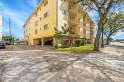 Picture of 1747 Rodman St # 207, Hollywood, FL 33020