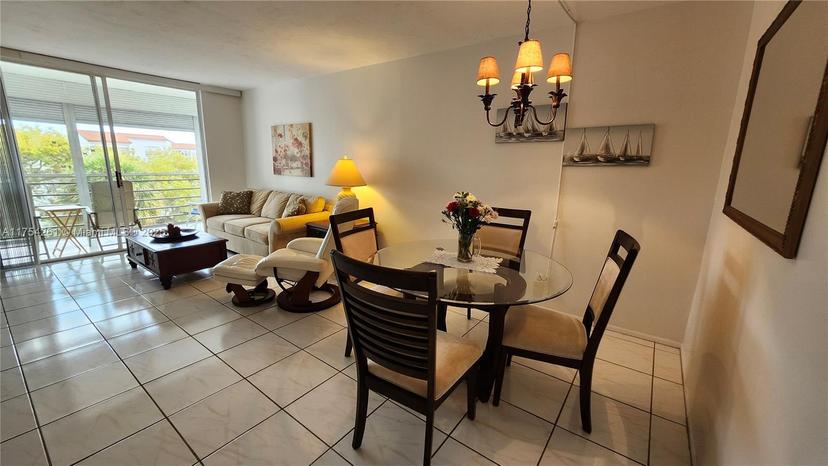 Picture of 2821 Somerset Dr # 400, Lauderdale Lakes FL 33311