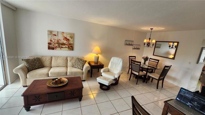 Picture of 2821 Somerset Dr # 400, Lauderdale Lakes FL 33311