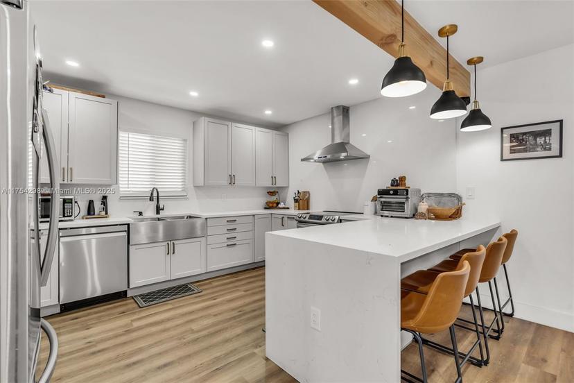 Picture of 1761 SW 17Th St, Miami FL 33145