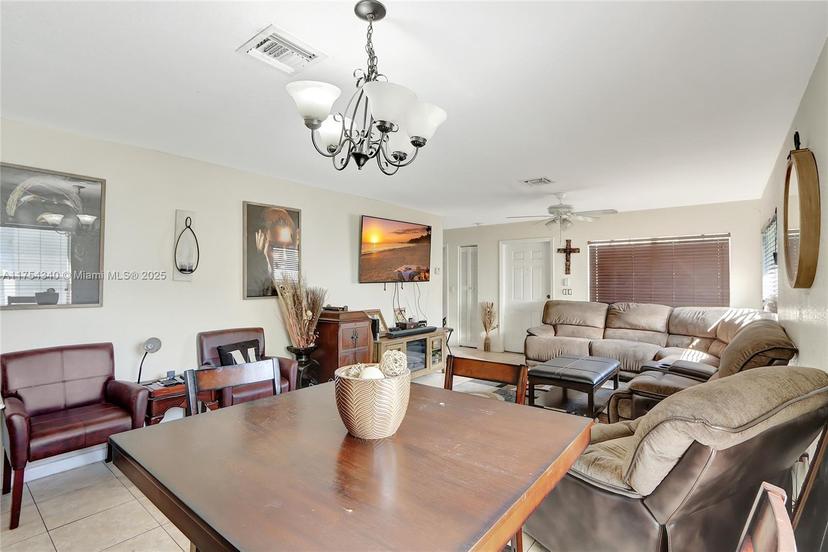 Picture of 1038 NW 8Th St, Hallandale Beach FL 33009