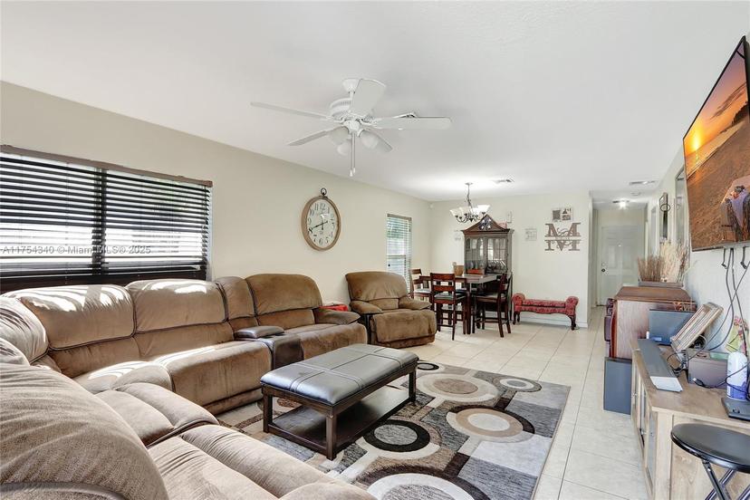 Picture of 1038 NW 8Th St, Hallandale Beach FL 33009