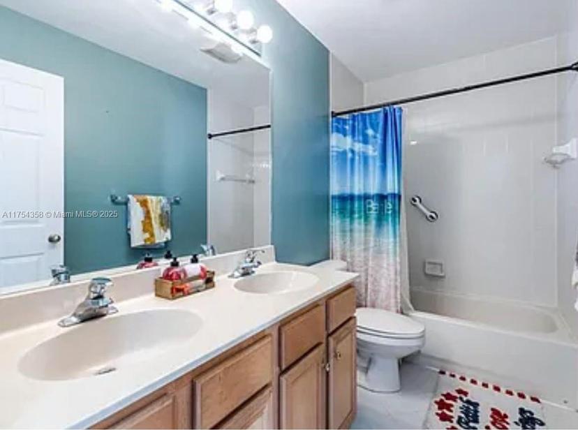 Picture of 11151 Nantucket Bay Ct, Wellington FL 33414