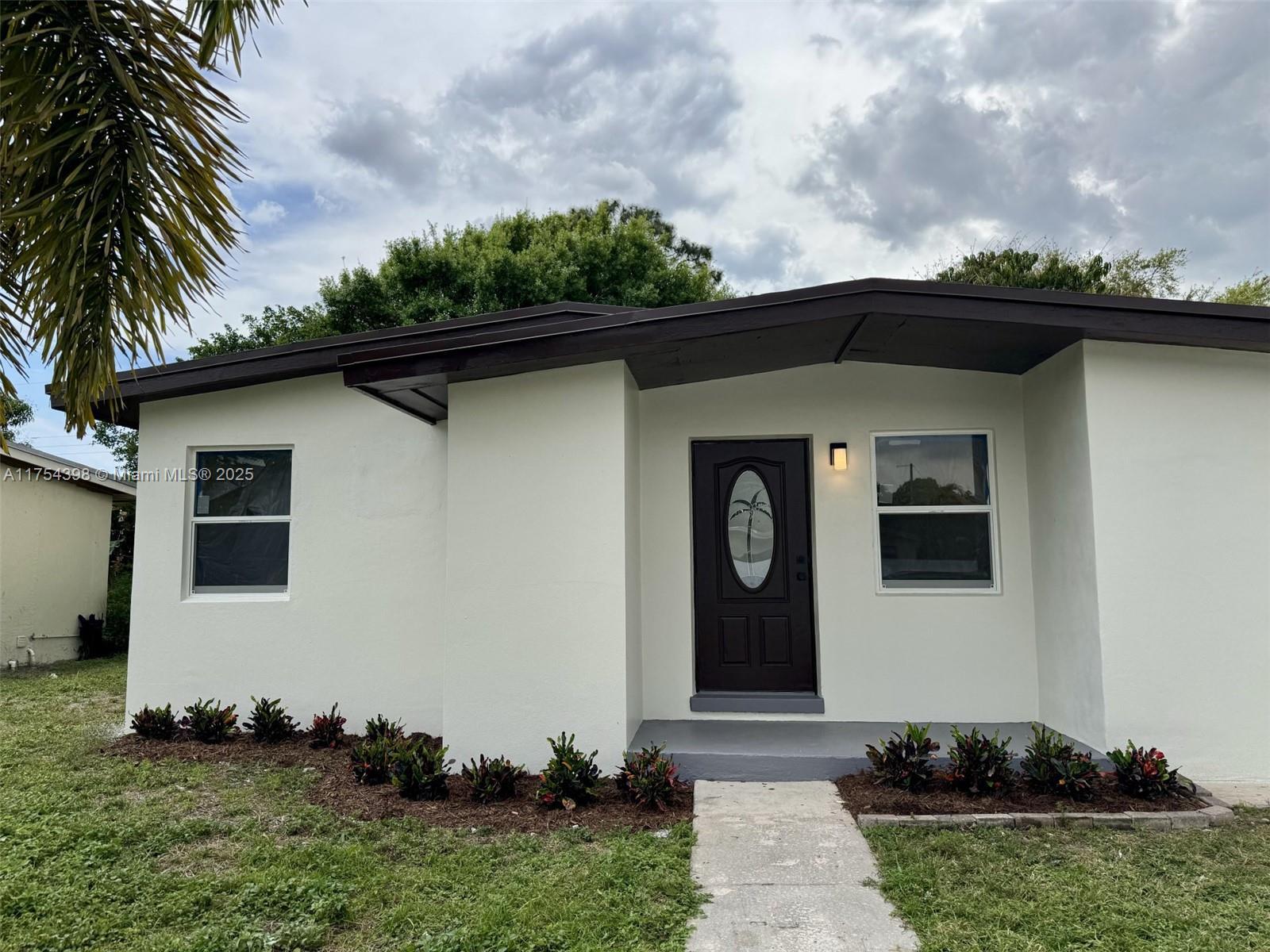 Picture of 1218 NW 13Th Ct, Fort Lauderdale, FL 33311