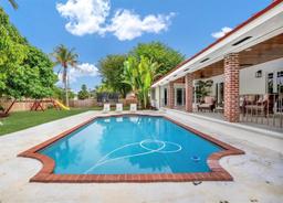 Picture of 15030 SW 89Th Ave, Palmetto Bay, FL 33176