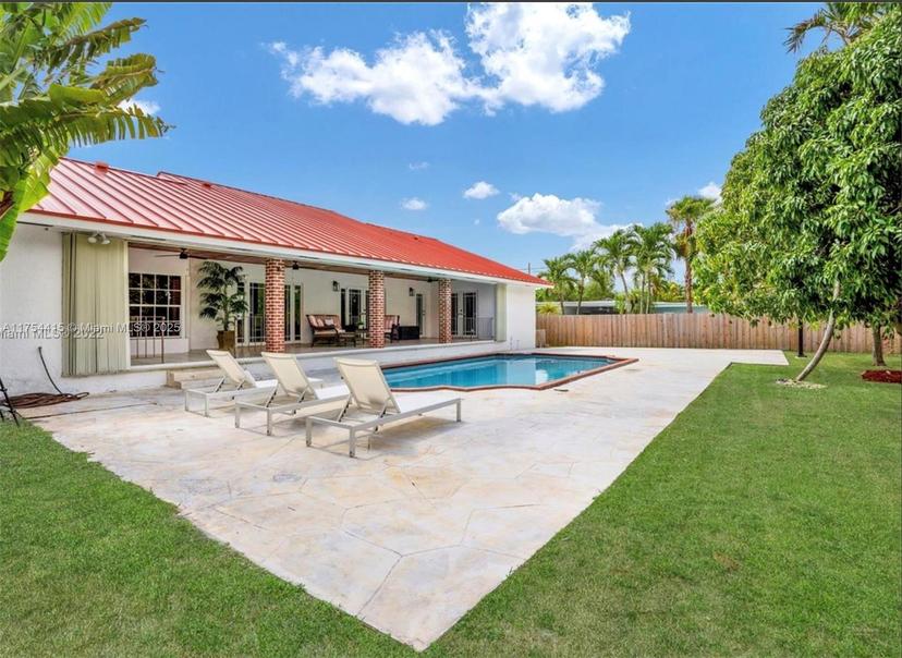 Picture of 15030 SW 89Th Ave, Palmetto Bay FL 33176