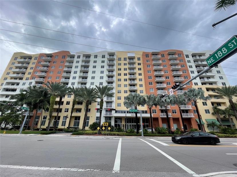 Picture of 18800 NE 29Th Ave # 417, Aventura FL 33180