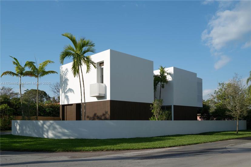 Picture of 6800 SW 83Rd Pl, Miami FL 33143