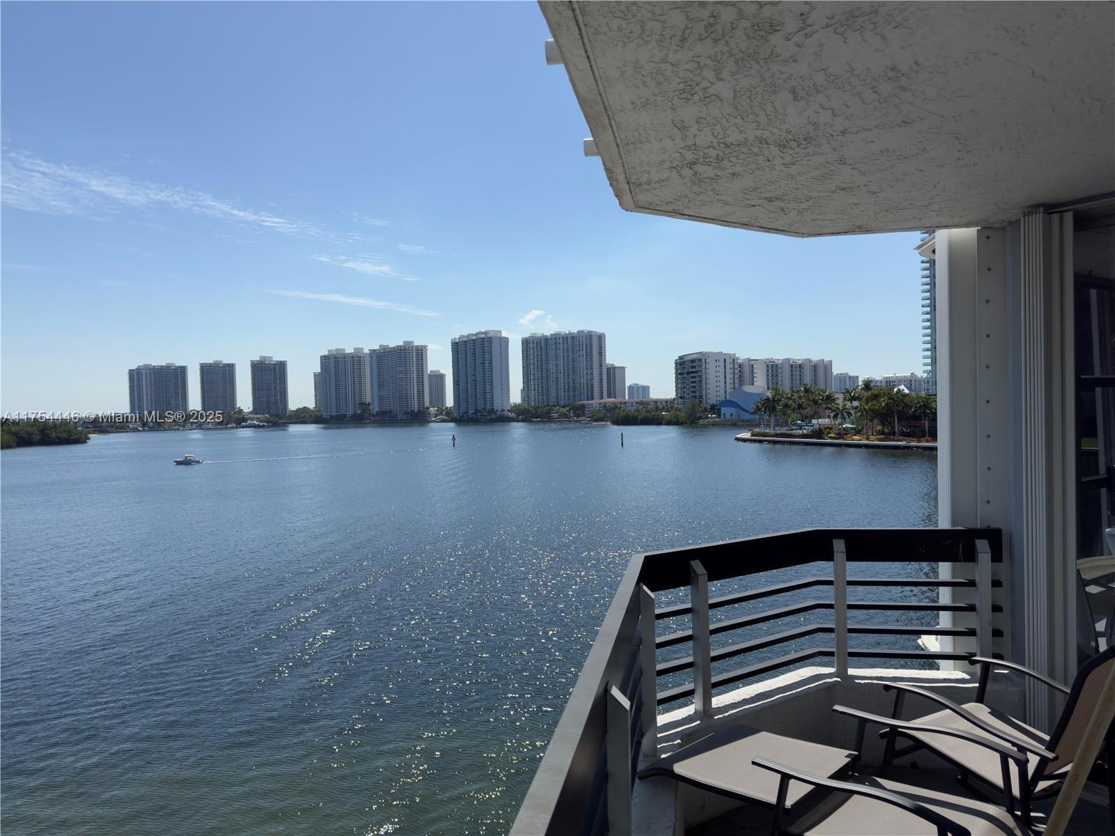 Picture of 3530 Mystic Pointe Dr # 415, Aventura, FL 33180