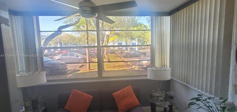 Picture of 3160 Holiday Springs Blvd # 112, Margate FL 33063