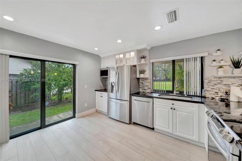 Picture of 13456 SW 108Th St Cir N, Miami FL 33186