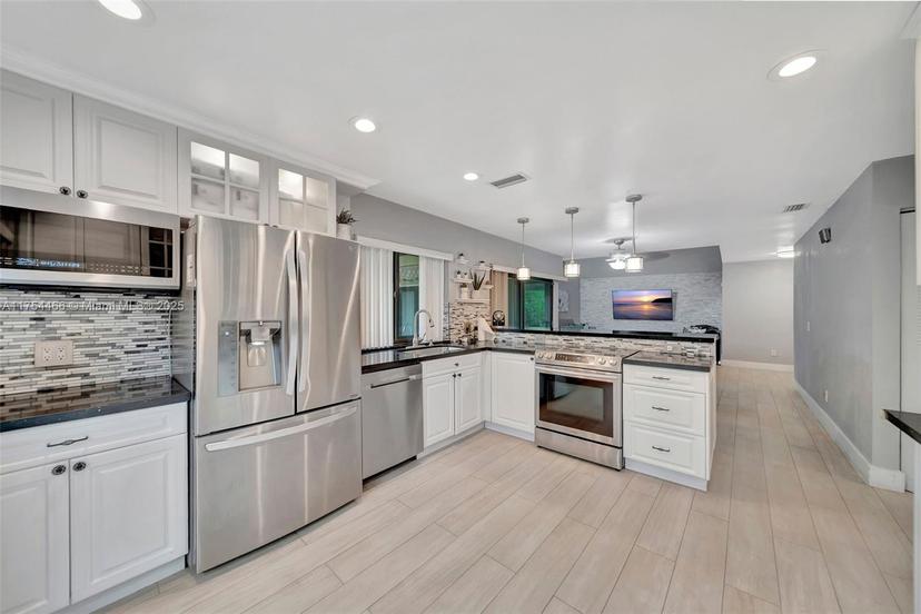 Picture of 13456 SW 108Th St Cir N, Miami FL 33186
