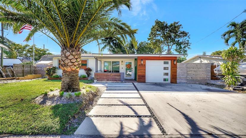 Picture of 4751 SW 42Nd Ter, Dania Beach FL 33314