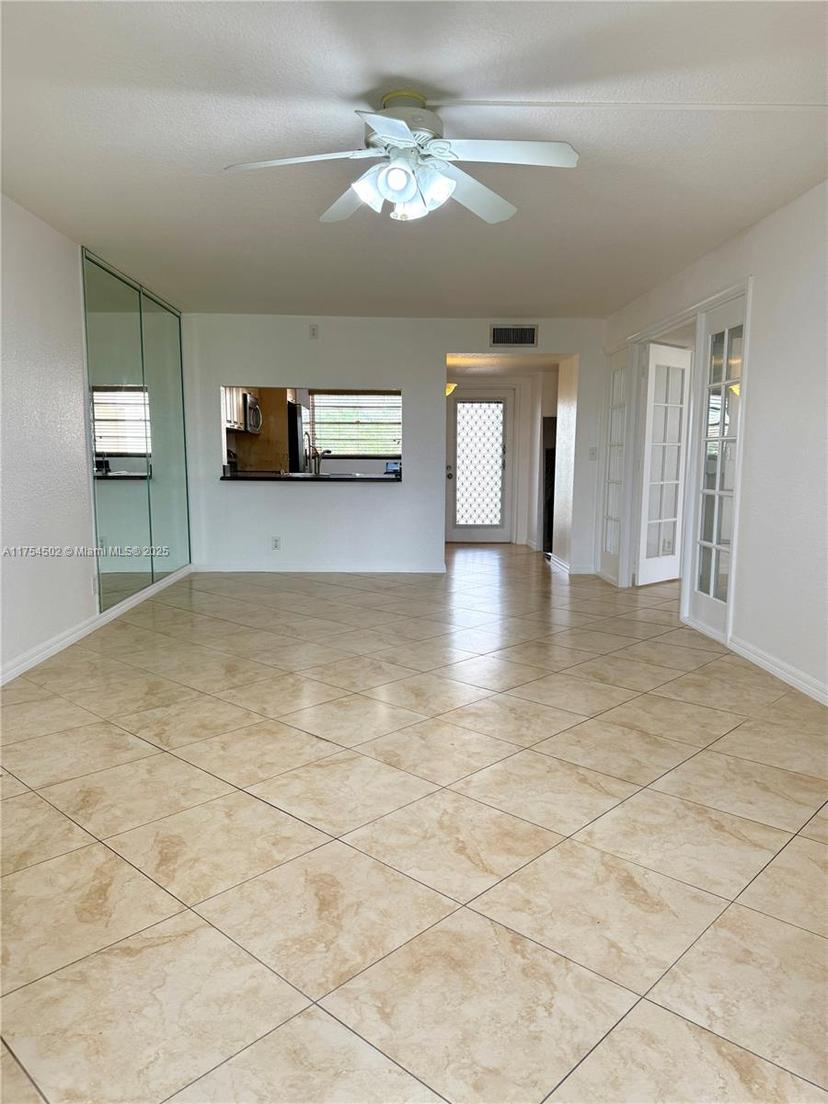 Picture of 1920 Sabal Palm Dr # 402, Davie FL 33324
