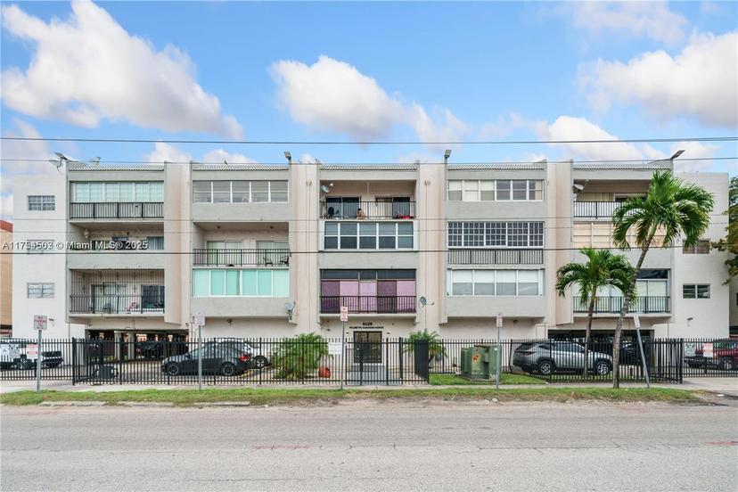 Picture of 6125 W 20Th Ave # 217, Hialeah FL 33012