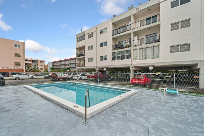 Picture of 6125 W 20Th Ave # 217, Hialeah FL 33012