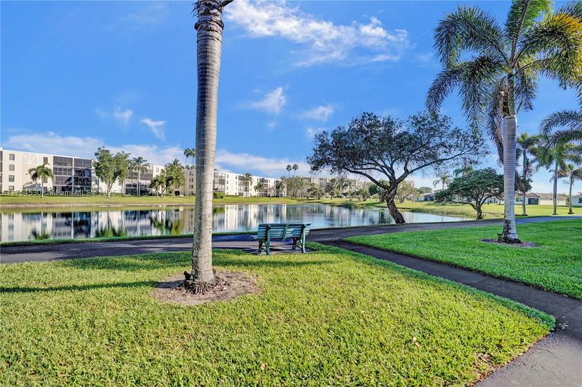 Picture of 7260 Kinghurst Dr # 604, Delray Beach FL 33446