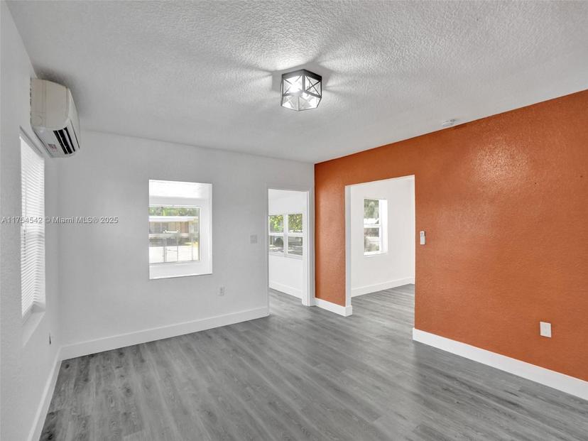 Picture of 2720 SW 13Th Ave, Fort Lauderdale FL 33315