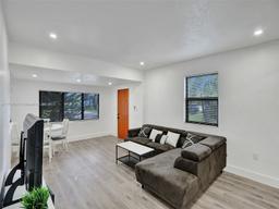 Picture of 905 SW 22Nd St, Fort Lauderdale, FL 33315