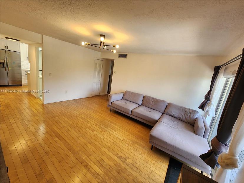 Picture of 7755 SW 86Th St # 301, Miami FL 33143