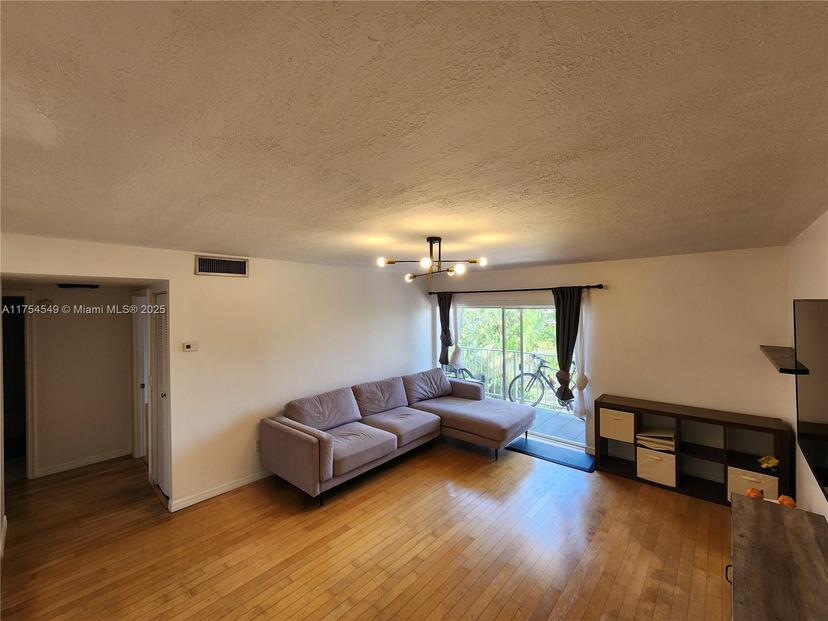 Picture of 7755 SW 86Th St # 301, Miami FL 33143