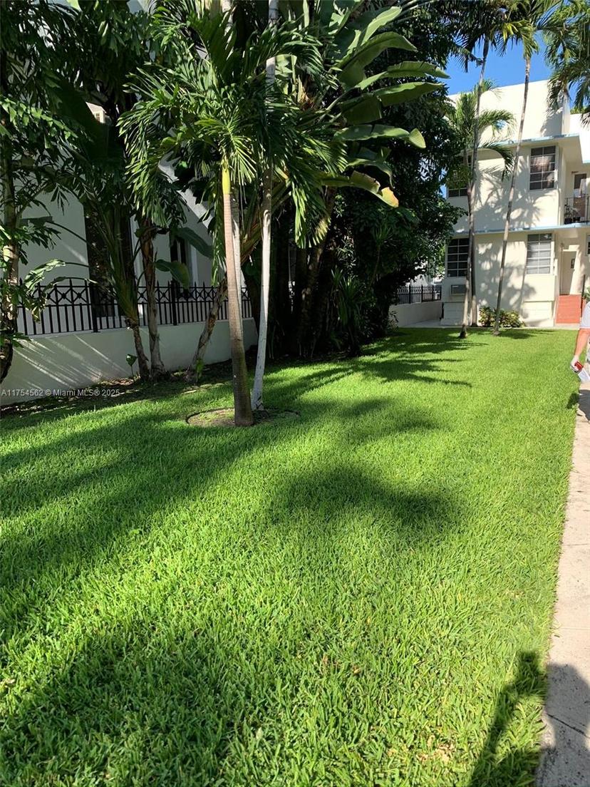 Picture of 828 Euclid Ave # 10, Miami Beach FL 33139