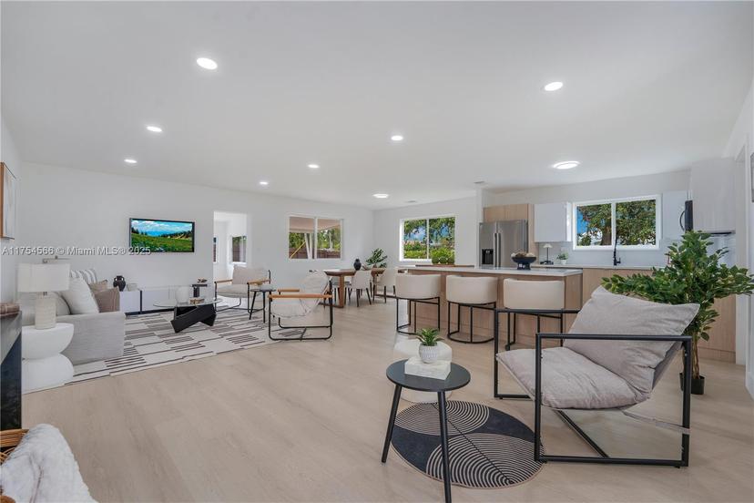 Picture of 9550 Bahama Dr, Cutler Bay FL 33189