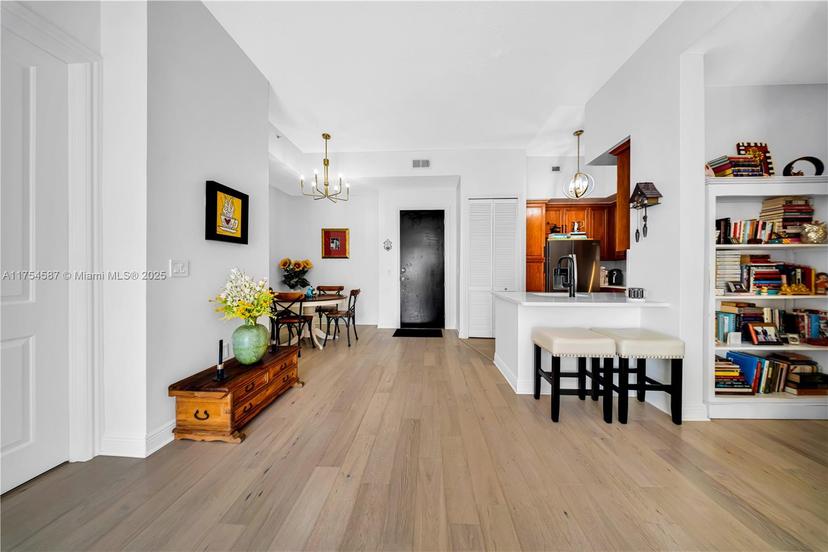 Picture of 1805 Ponce De Leon Blvd # 812, Coral Gables FL 33134