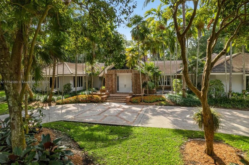 Picture of 9000 Arvida Dr, Coral Gables FL 33156