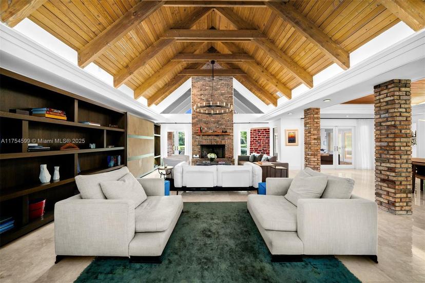 Picture of 9000 Arvida Dr, Coral Gables FL 33156