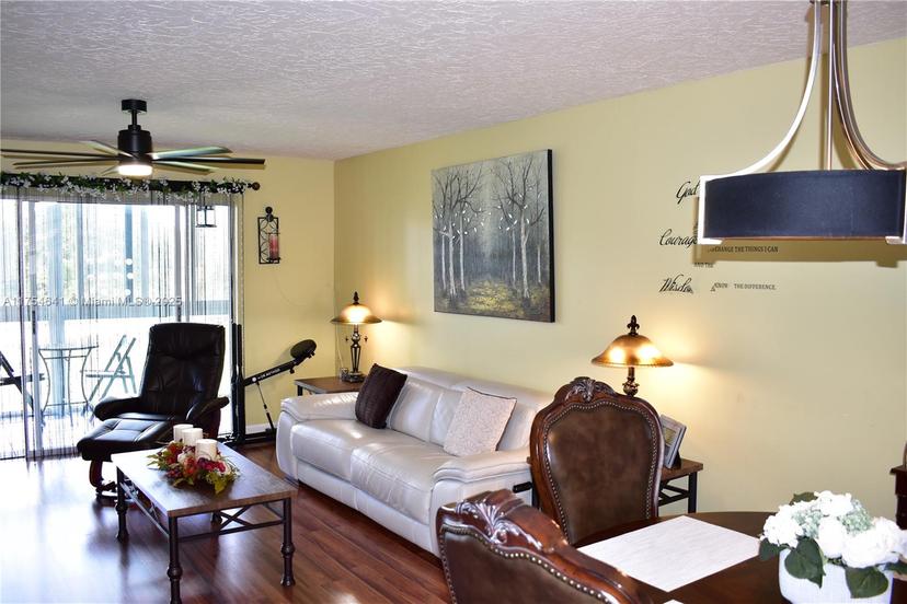 Picture of 9320 Sunrise Lakes Blvd # 306, Sunrise FL 33322