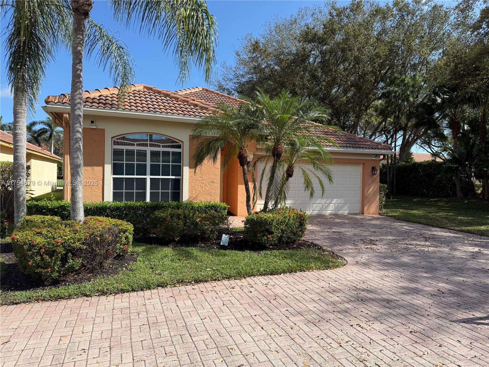 Picture of 8041 Via Hacienda, Riviera Beach, FL 33418