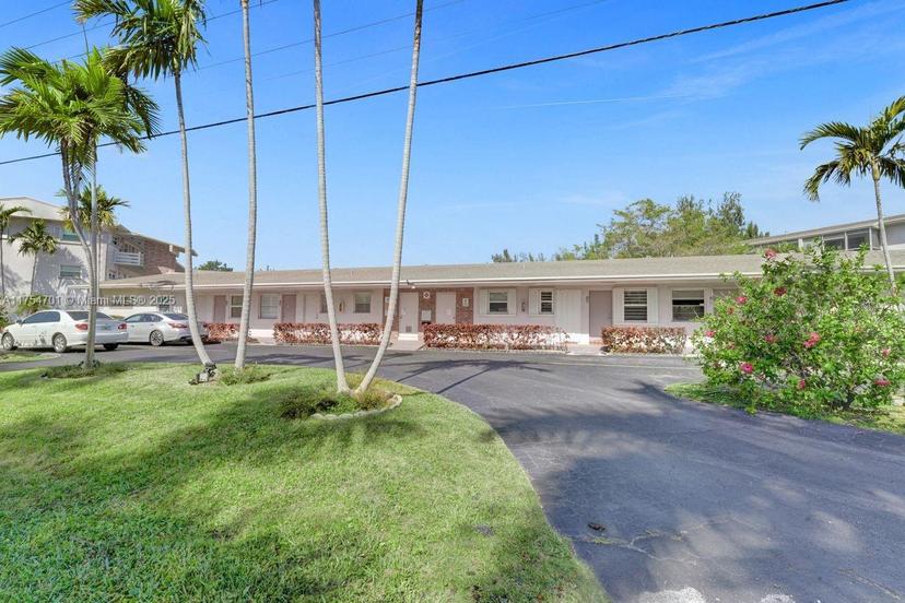 Picture of 700 Layne Blvd # 123, Hallandale Beach FL 33009