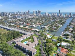 Picture of 700 Layne Blvd # 123, Hallandale Beach, FL 33009
