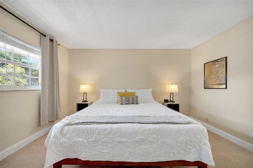 Picture of 550 Oaks Ln # 202, Pompano Beach FL 33069