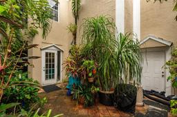 Picture of 2518 NE 206Th Ter, Miami, FL 33180