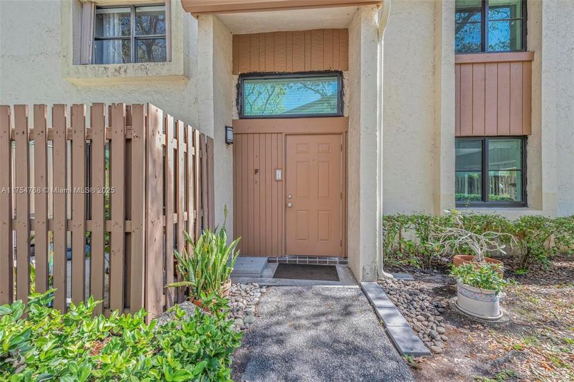 Picture of 11533 SW 109Th Rd # 21F, Miami FL 33176