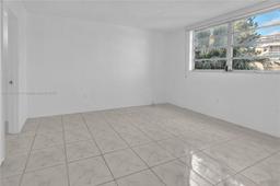 Picture of 2905 Point East Dr # L311, Aventura, FL 33160