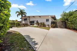 Picture of 2413 Sugarloaf Ln, Fort Lauderdale, FL 33312