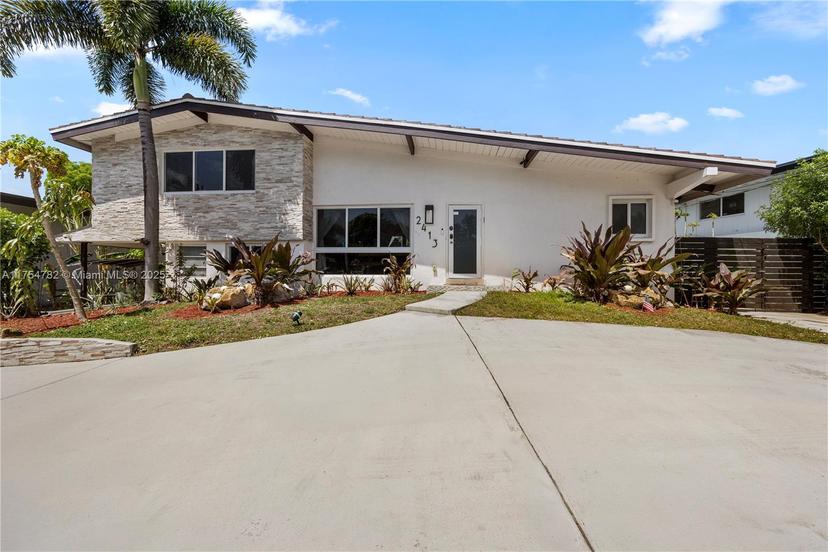Picture of 2413 Sugarloaf Ln, Fort Lauderdale FL 33312